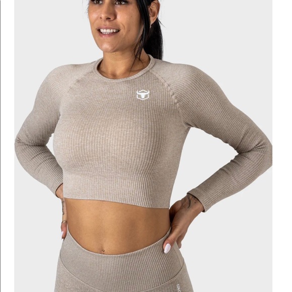 Cropped long sleeve workout top - Picture 1 of 2